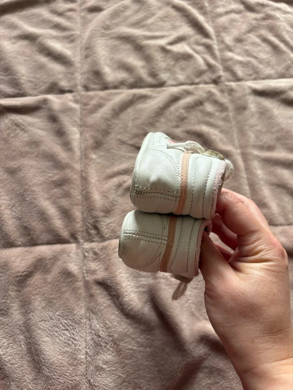 Vintage Oshkosh baby booties